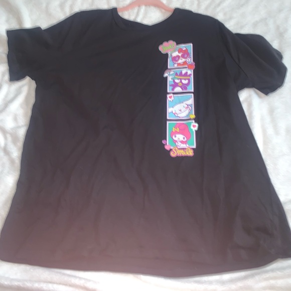 Hello kitty and friends tee - Picture 1 of 2